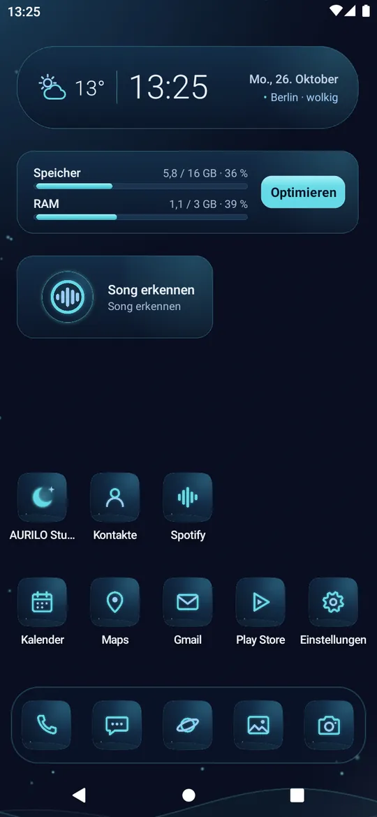 Eigener AURILO Startbildschirm im Design Nachtlicht mit den Widgets Wetter und Uhr, Speicher und RAM und Song erkennen, darunter leuchtende App-Symbole.